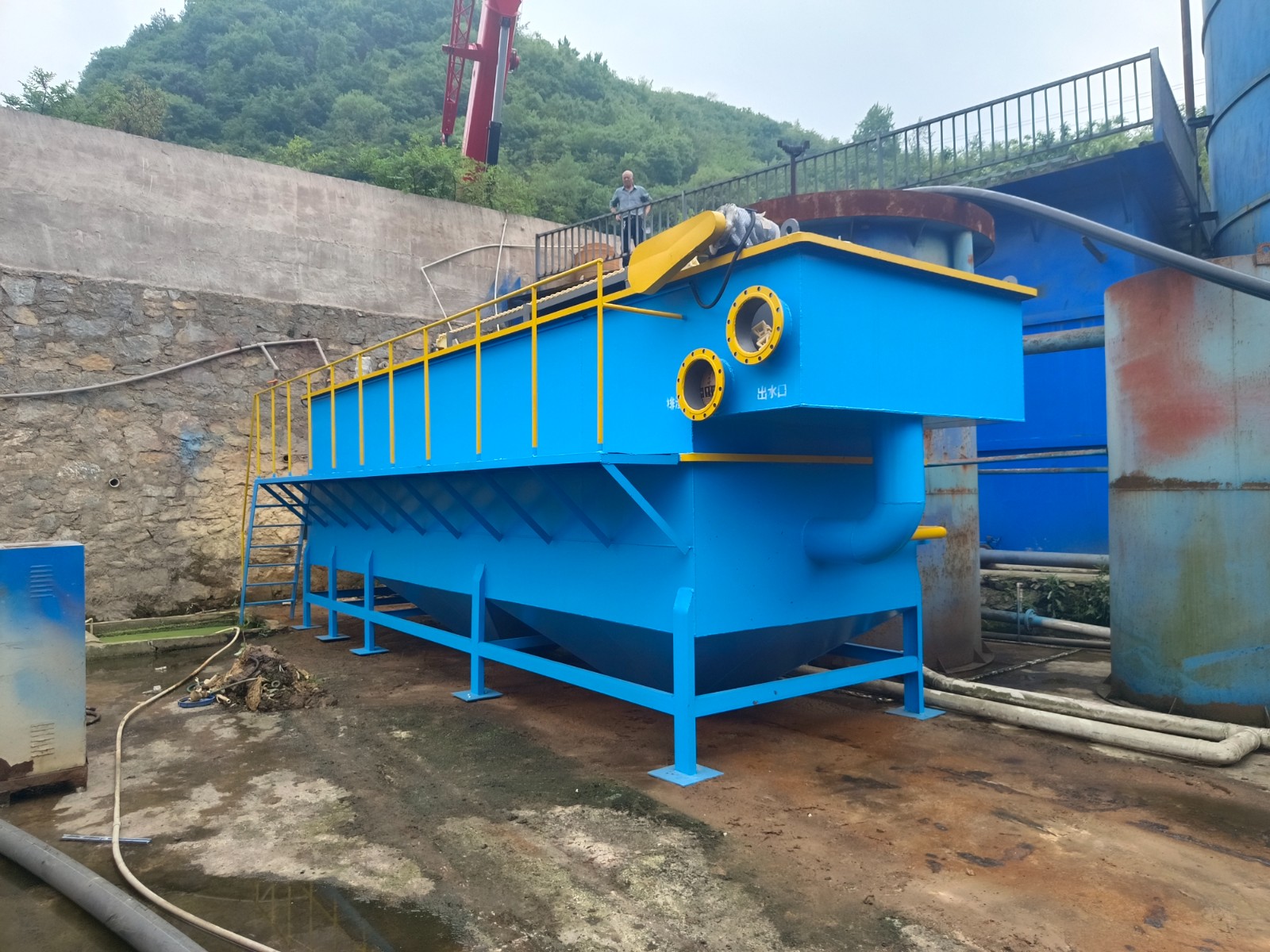 <a href='http://www.danchengba.com/' target='_blank' title='氣浮機(jī)'><strong>氣浮機(jī)</strong></a>，高效<a href='http://www.danchengba.com/' target='_blank' title='氣浮機(jī)'><strong>氣浮機(jī)</strong></a>，溶氣氣浮機(jī)，氣浮機(jī)安裝現(xiàn)場(chǎng)